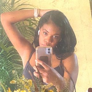 Meet your Posher, Therez